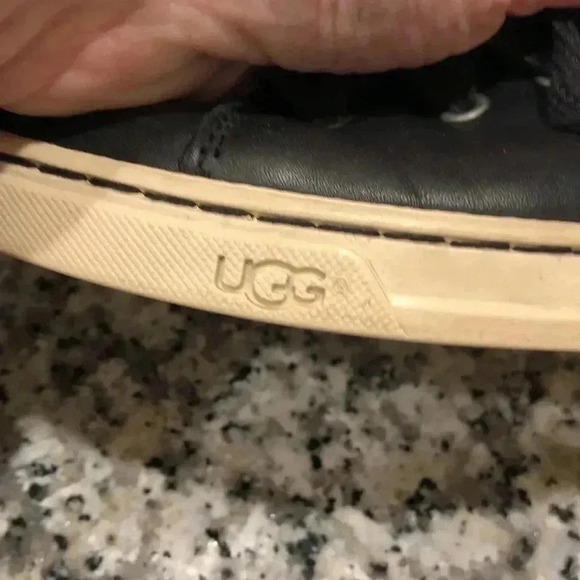 UGG Australia Croft hightop fur lined sneaker - Picture 7 of 13